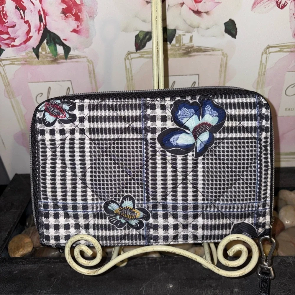Vera Bradley euc vera